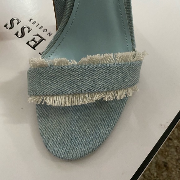 Pre loved 🥰Denim heels - Picture 3 of 6